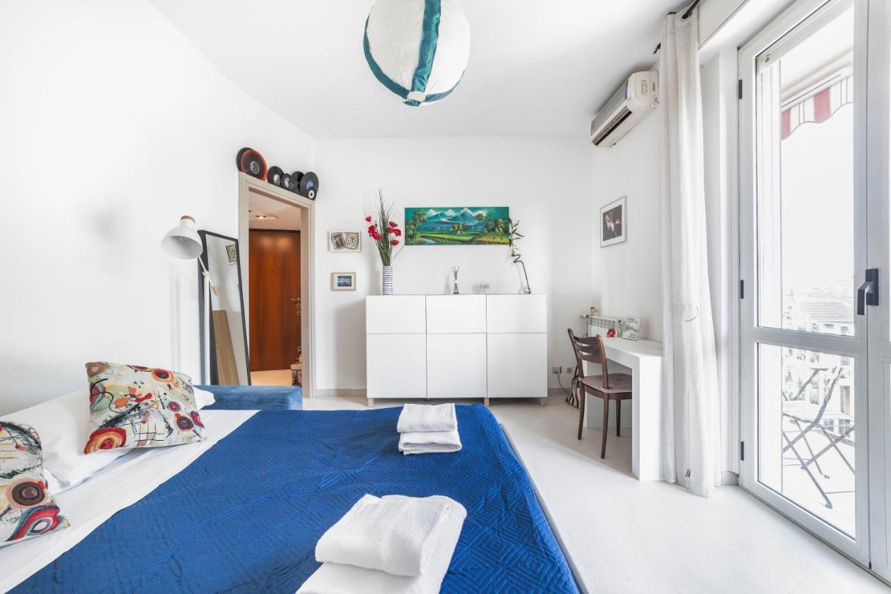 Precotto Comfortable Flat With Balcony Apartment Milan Exterior photo